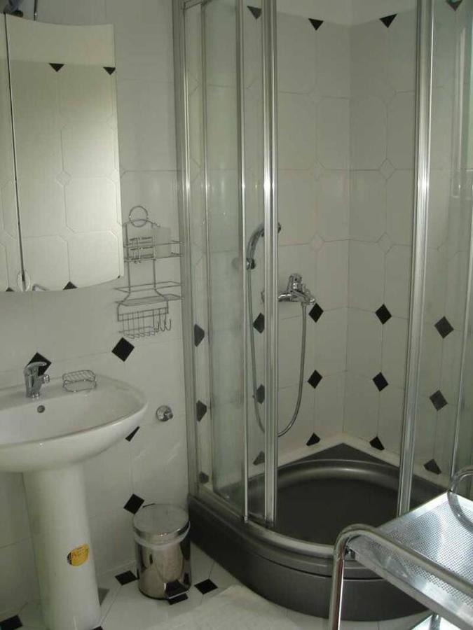 Apartment Jela Selce Exterior photo